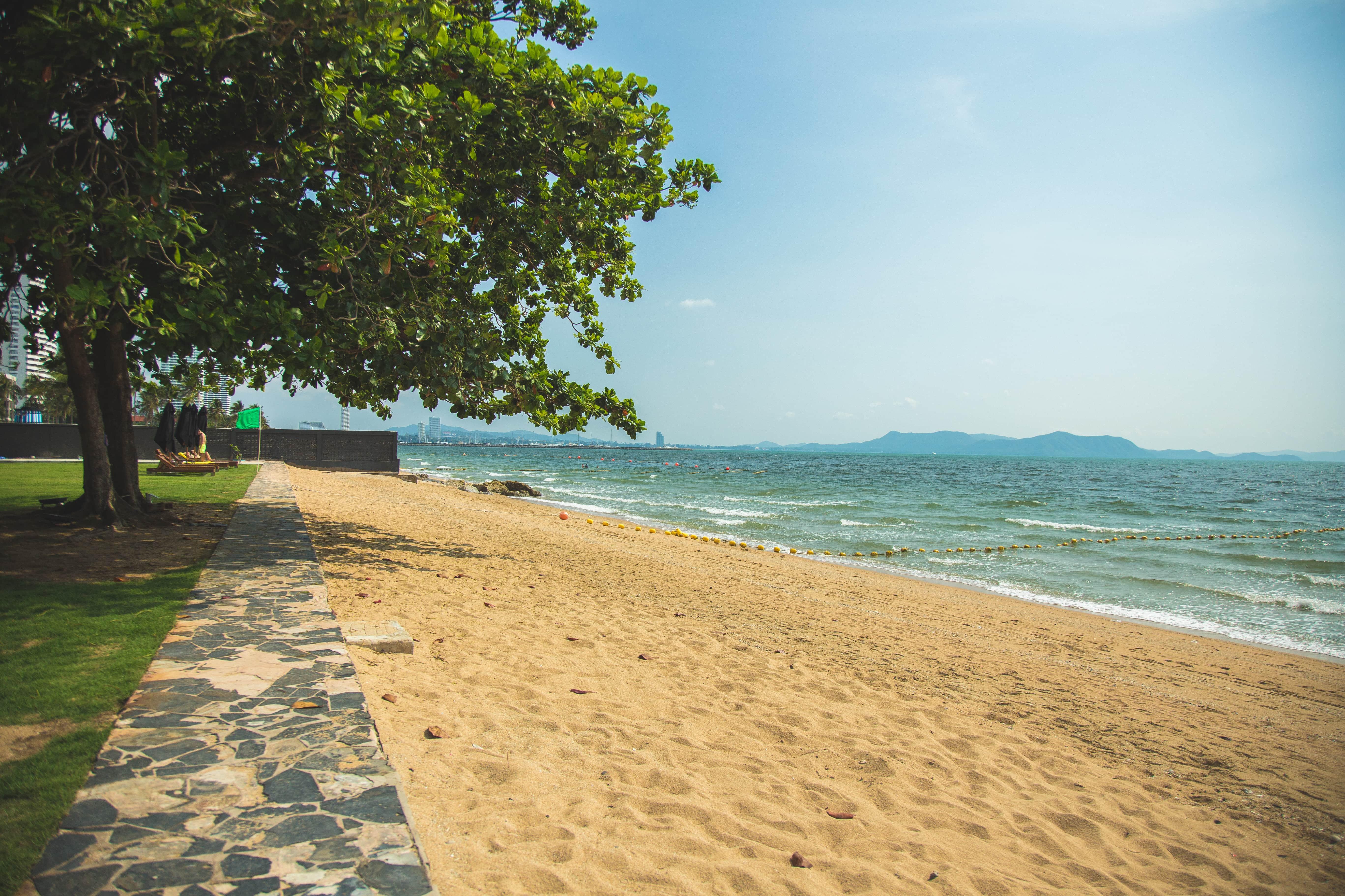 Ana Anan Resort & Villas Pattaya Na Chom Thian Extérieur photo Hua Hin Beach