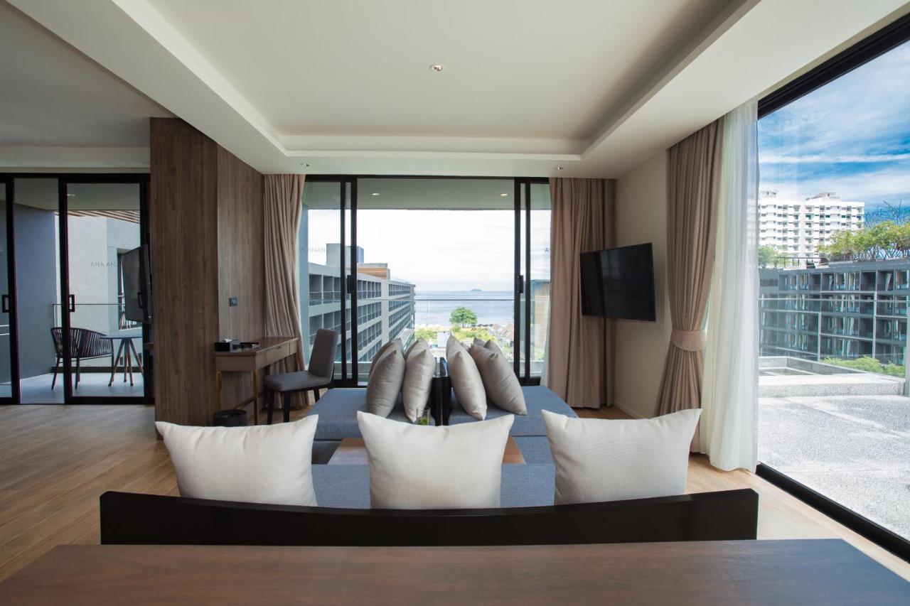 Ana Anan Resort & Villas Pattaya Na Chom Thian Extérieur photo A suite at the hotel