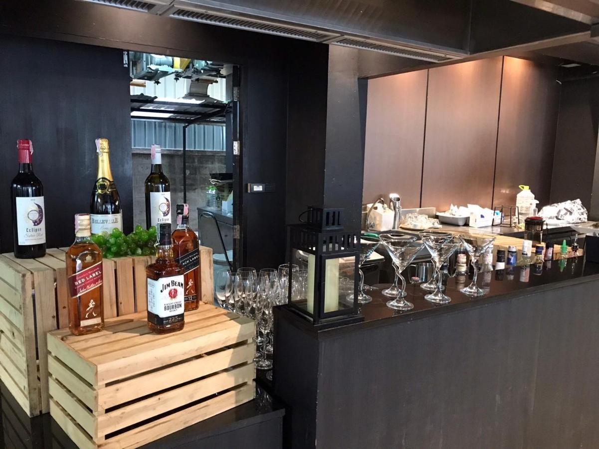 Ana Anan Resort & Villas Pattaya Na Chom Thian Extérieur photo The bar at the lounge