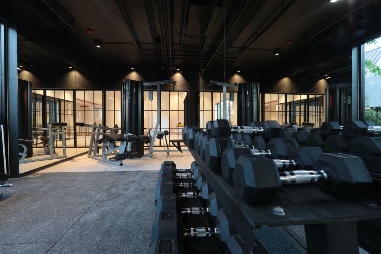 Ana Anan Resort & Villas Pattaya Na Chom Thian Extérieur photo The gym at the hotel