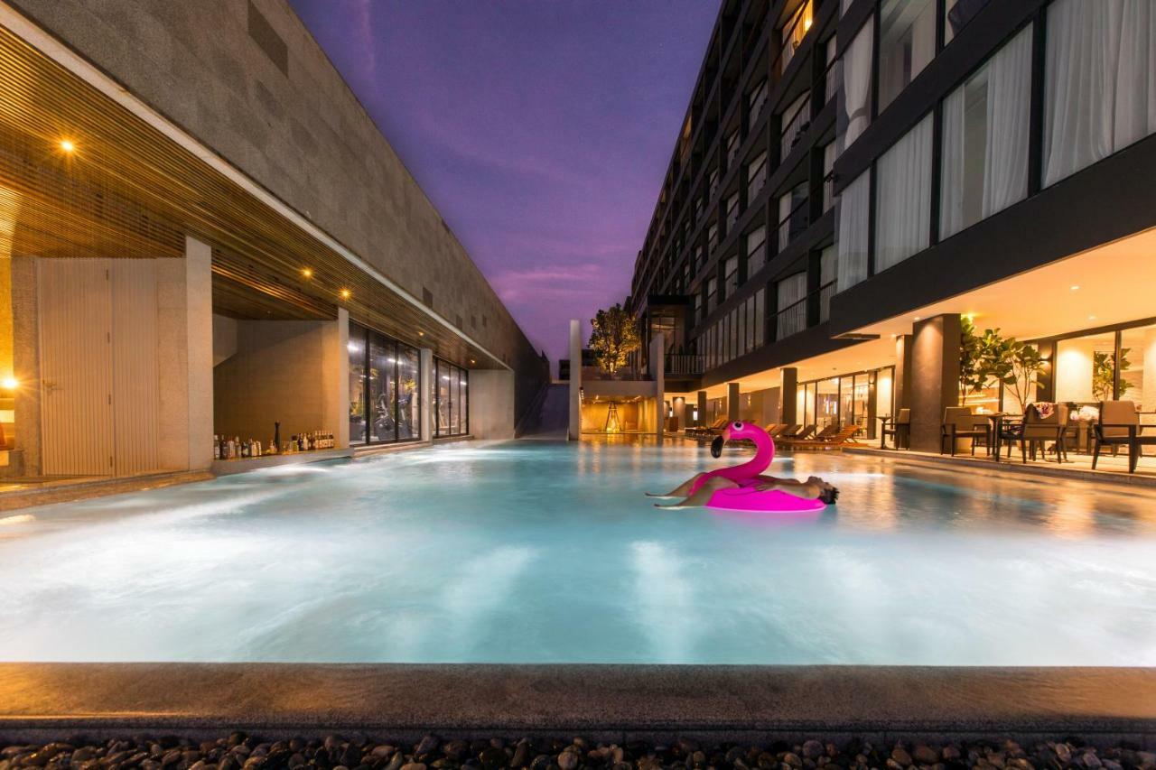 Ana Anan Resort & Villas Pattaya Na Chom Thian Extérieur photo The hotel's pool