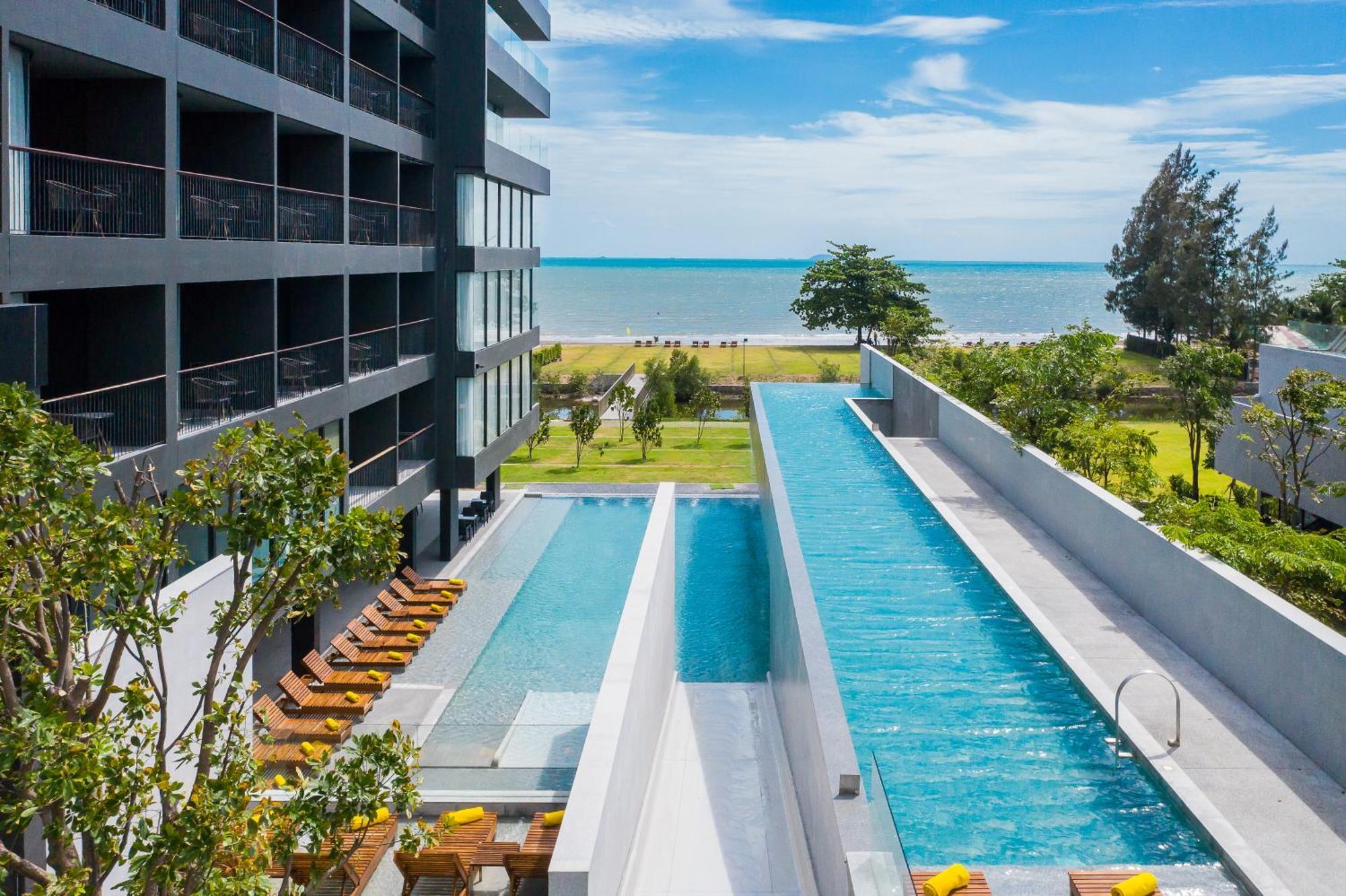 Ana Anan Resort & Villas Pattaya Na Chom Thian Extérieur photo The swimming pool at the hotel
